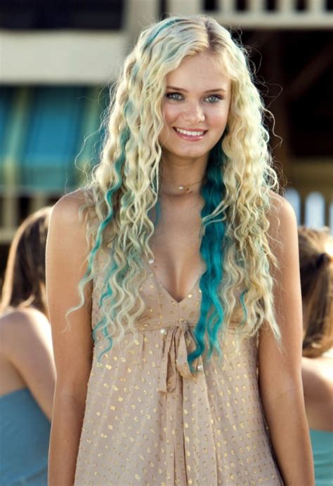 How to Choose the Right Shade of Aquamarine Magical Hair Emulsion